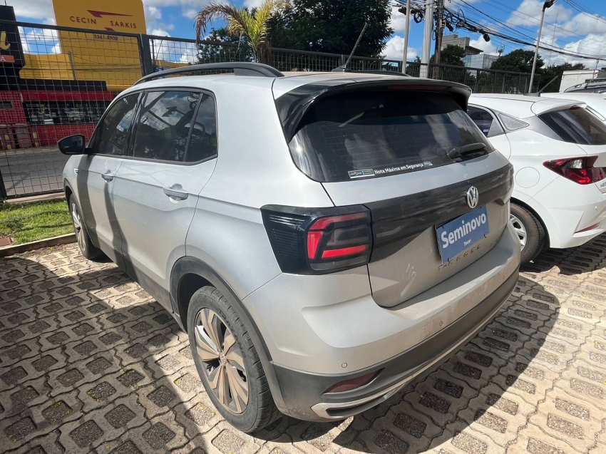 volkswagen t-cross 1.0 200 tsi total flex comfortline automatico 4p 202011