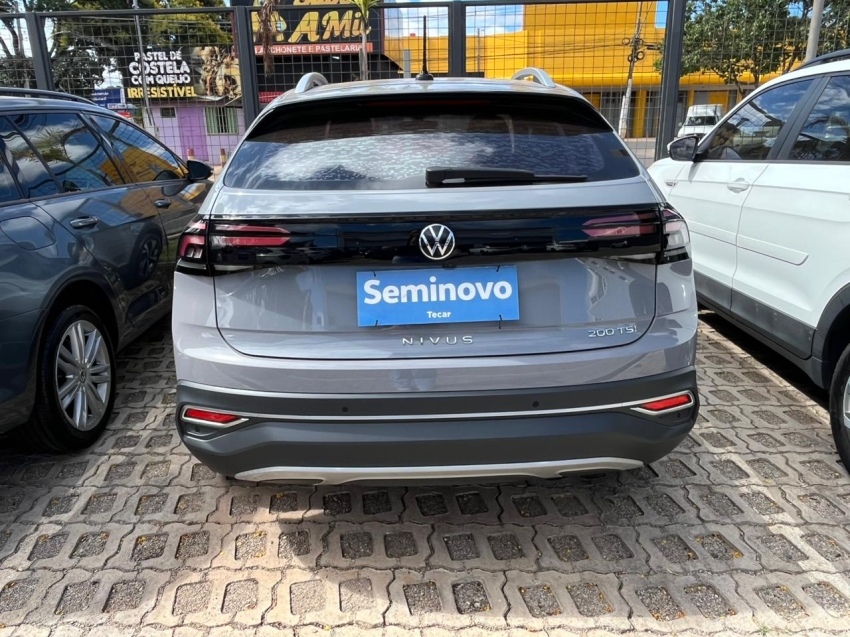 volkswagen nivus 1.0 200 tsi total flex highline automatico 4p 20239