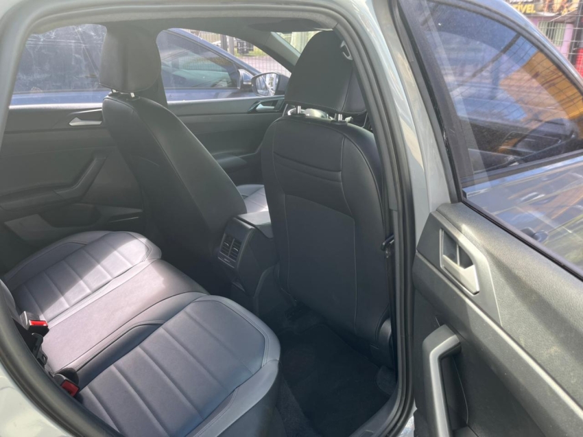 volkswagen nivus 1.0 200 tsi total flex highline automatico 4p 20235