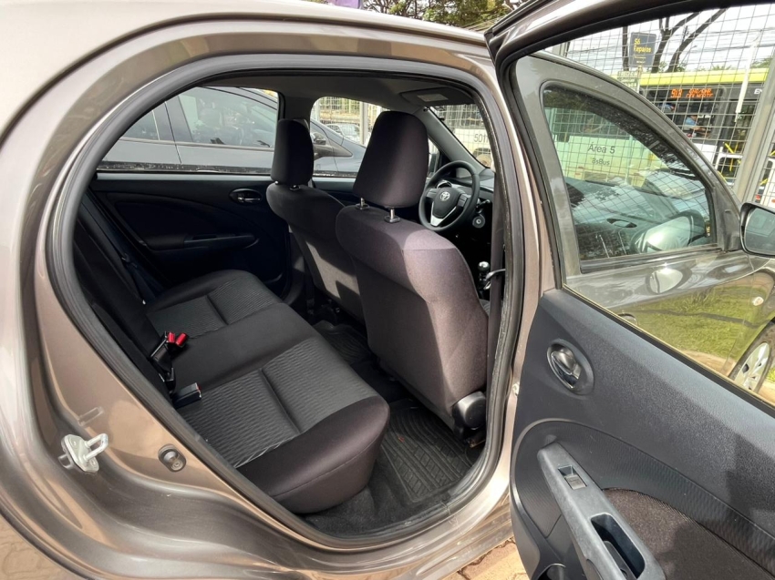 toyota etios 1.3 x 16v flex 4p manual 20176