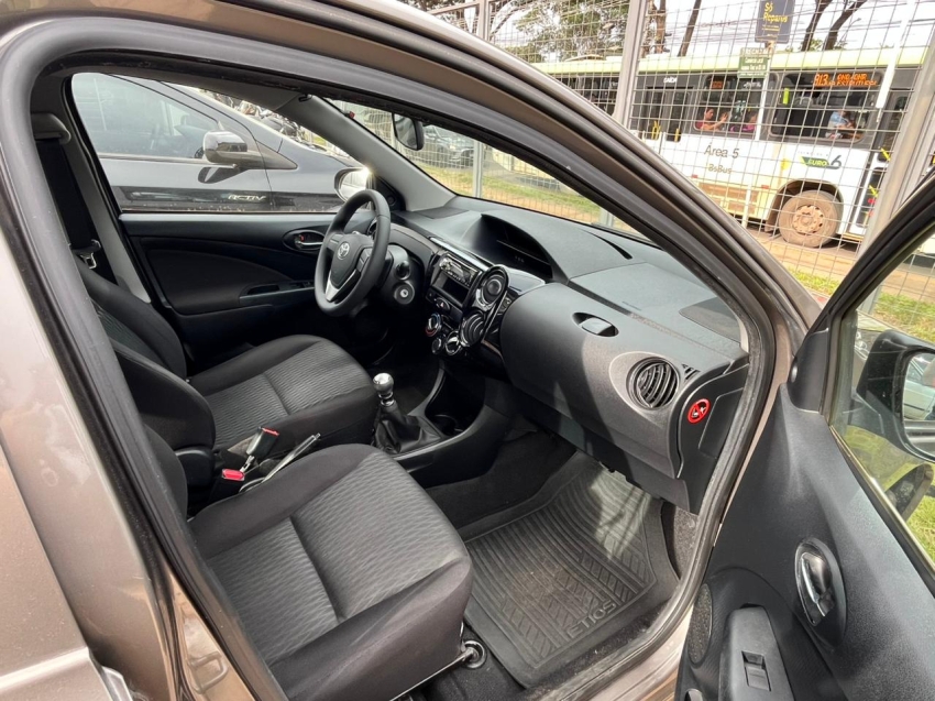 toyota etios 1.3 x 16v flex 4p manual 20175