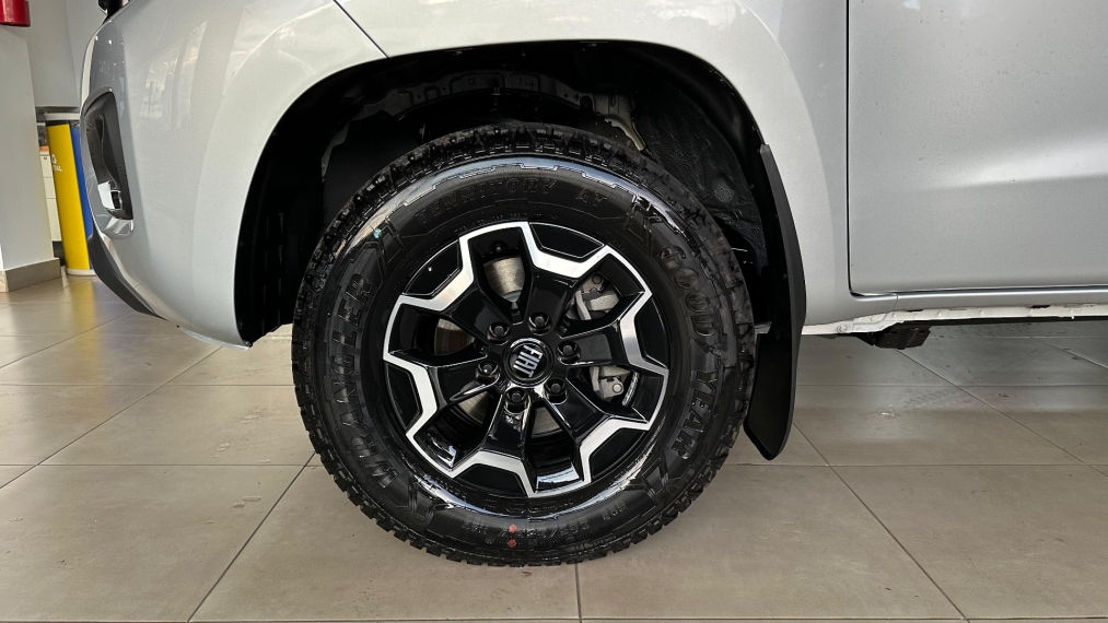 2.2 turbo diesel volcano 4x4. com usado na troca sendo toro ou strada. 2.2 turbo diesel volcano 4x4. com usado na troca sendo toro ou strada.