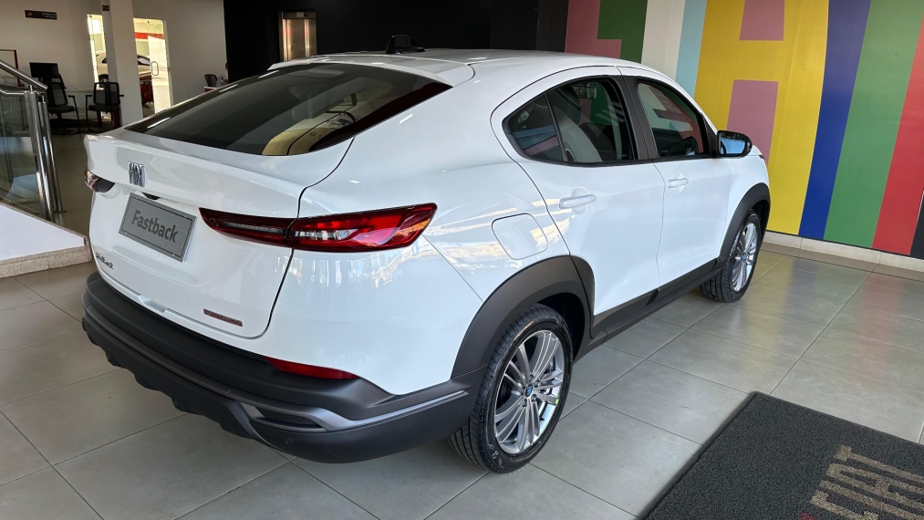 fiat fastback turbo 200 hybrid valido com usado na troca fiat fastback turbo 200 hybrid valido com usado na troca