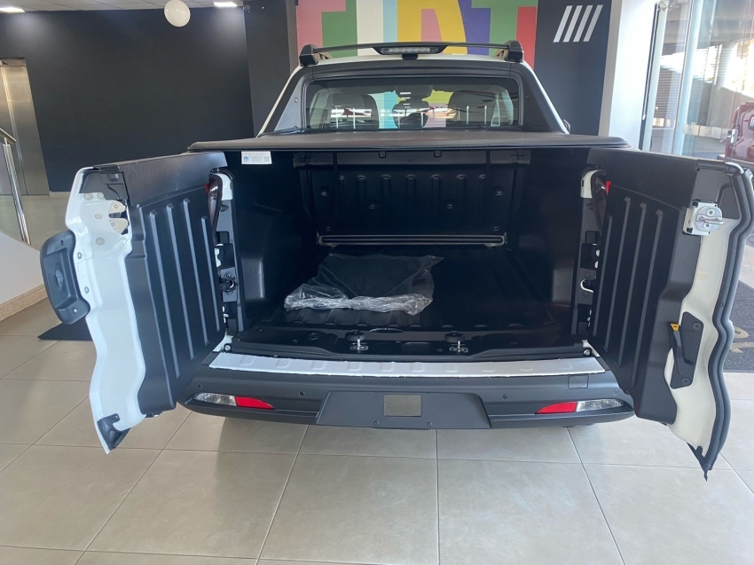 fiat toro 1.3 turbo 270 flex freedom at6 fiat toro 1.3 turbo 270 flex freedom at6