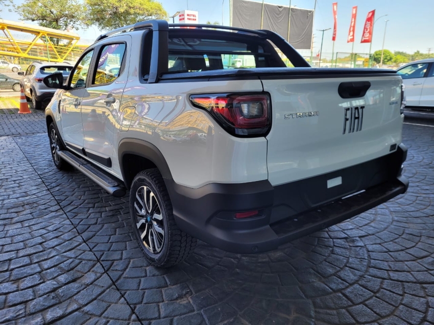 fiat strada 1.0 turbo 200 flex ranch cd cvt 4p automatico 2025 fiat strada 1.0 turbo 200 flex ranch cd cvt 4p automatico 2025