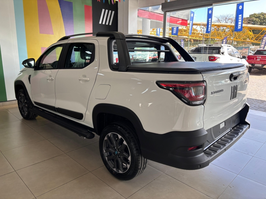 fiat strada 1.0 turbo 200 flex ultra cd cvt 4p automatico 2026 fiat strada 1.0 turbo 200 flex ultra cd cvt 4p automatico 2026