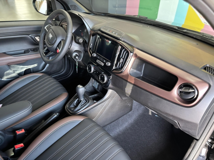 fiat strada 1.0 turbo 200 flex ranch cd cvt 4p automatico 2026 fiat strada 1.0 turbo 200 flex ranch cd cvt 4p automatico 2026