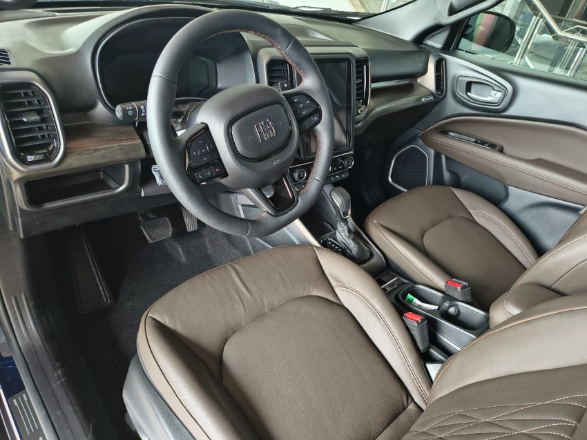 fiat toro 2.2 turbo diesel ranch 4wd at9 flex 4p automatico 202515