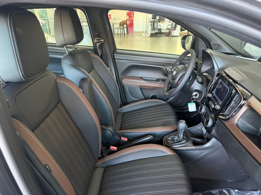 fiat strada 1.0 turbo 200 flex ranch cd cvt 4p automatico 2026 fiat strada 1.0 turbo 200 flex ranch cd cvt 4p automatico 2026