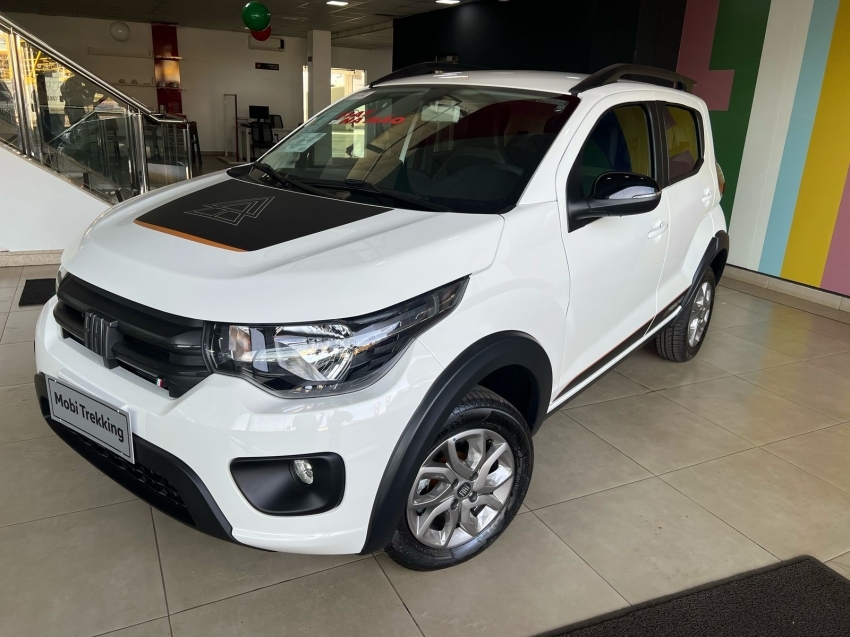 fiat mobi 1.0 evo flex trekking manual. com usado na troca fiat mobi 1.0 evo flex trekking manual. com usado na troca
