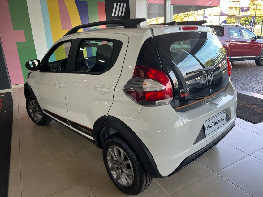 fiat mobi 1.0 evo flex trekking manual. com usado na troca fiat mobi 1.0 evo flex trekking manual. com usado na troca