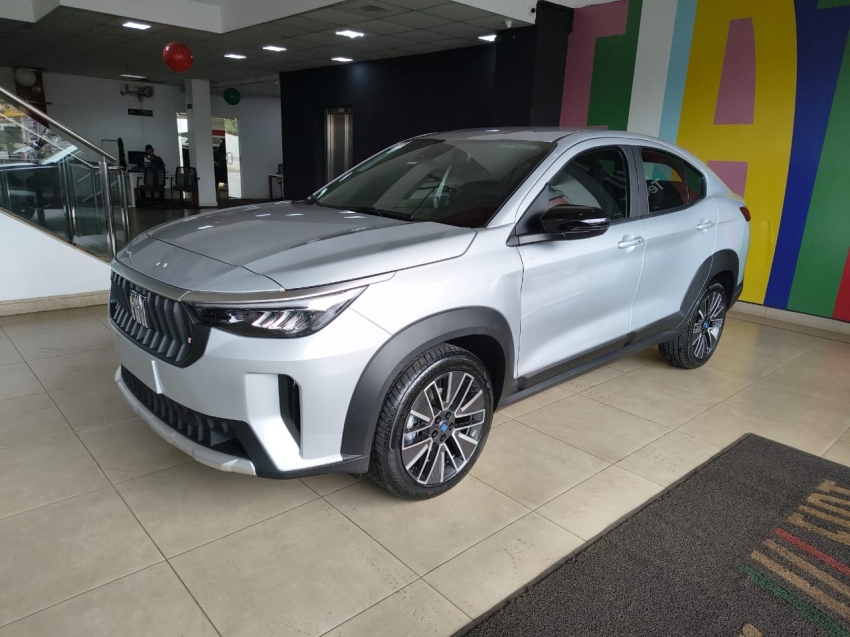 fiat fastback 1.0 turbo 200 hybrid audace cvt flex 4p automatico 2026