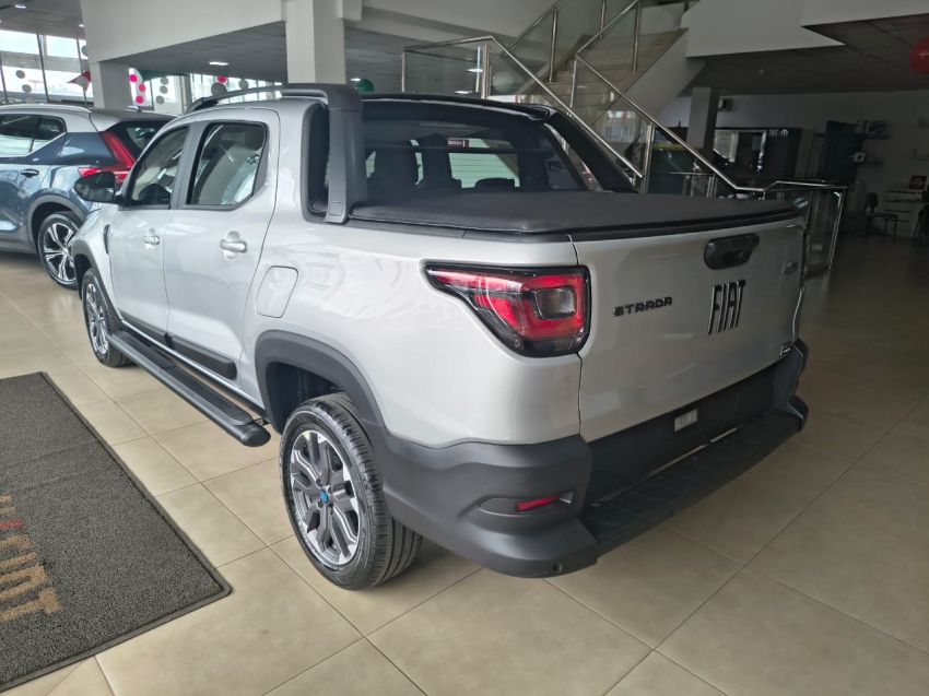 fiat strada 1.0 turbo 200 flex ultra cd cvt 4p automatico 2026 fiat strada 1.0 turbo 200 flex ultra cd cvt 4p automatico 2026