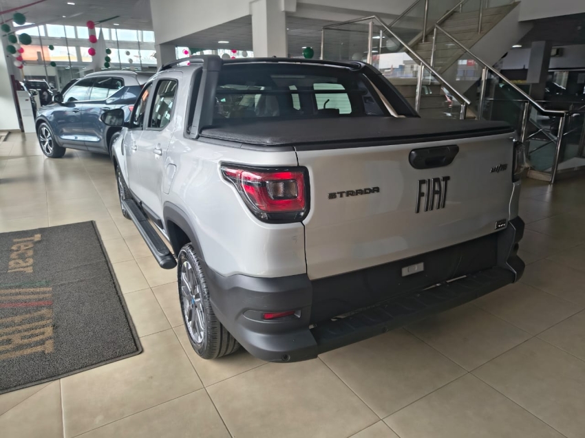 fiat strada 1.0 turbo 200 flex ultra cd cvt 4p automatico 2026 fiat strada 1.0 turbo 200 flex ultra cd cvt 4p automatico 2026