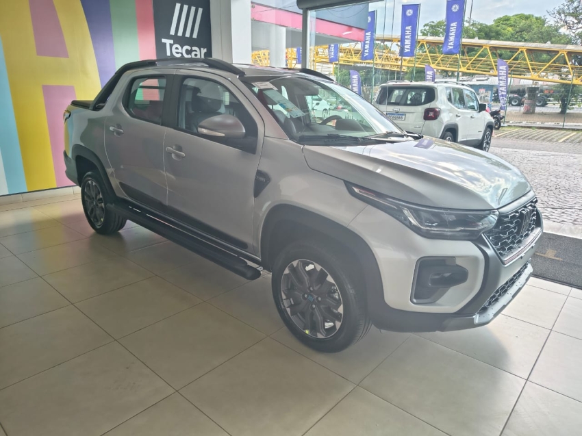 fiat strada 1.0 turbo 200 flex ultra cd cvt 4p automatico 2026 fiat strada 1.0 turbo 200 flex ultra cd cvt 4p automatico 2026