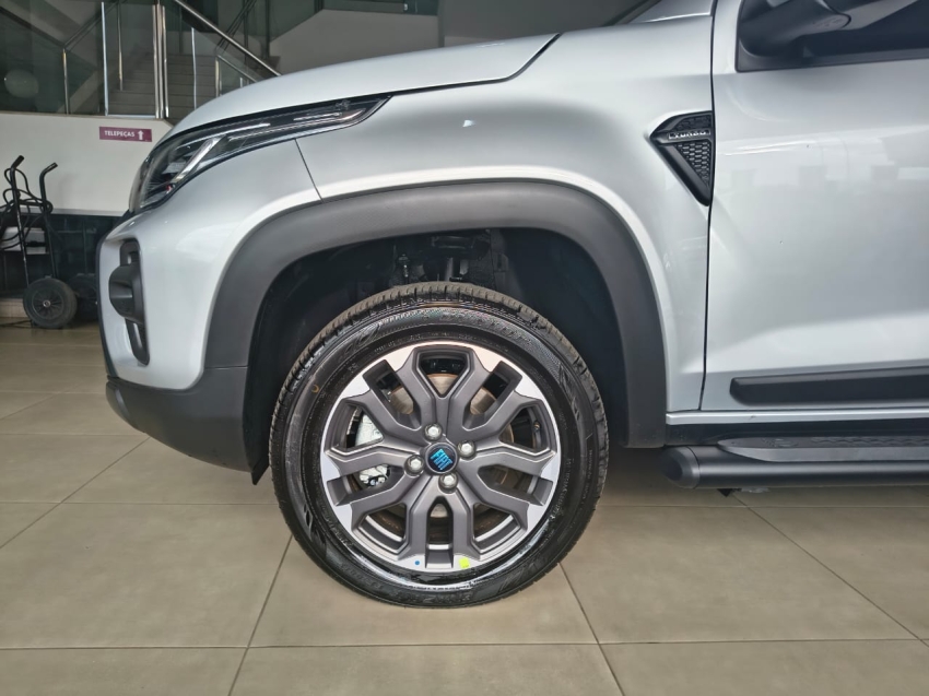 fiat strada 1.0 turbo 200 flex ultra cd cvt 4p automatico 2026 fiat strada 1.0 turbo 200 flex ultra cd cvt 4p automatico 2026