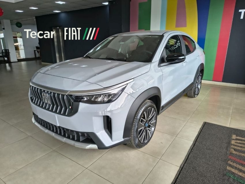 fiat fastback 1.0 turbo 200 hybrid audace cvt hibrido 4p automatico 2026