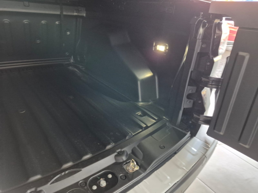 fiat toro 1.3 turbo 270 flex volcano at6 4p automatico 20256