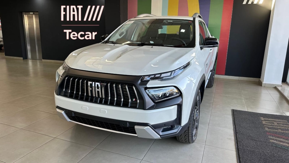 fiat toro 2.2 turbo diesel volcano 4wd at9 flex 4p automatico 20261