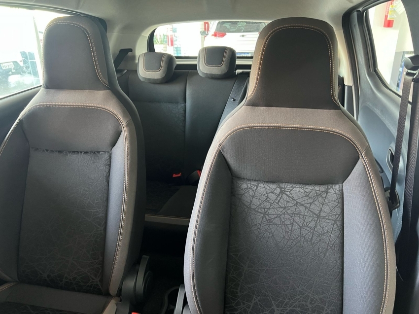 fiat mobi 1.0 evo flex trekking manual.  com usado na troca7