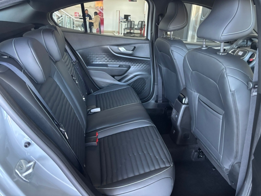 fiat fastback 1.3 turbo 270 flex limited edition at6 4p automatico 202513