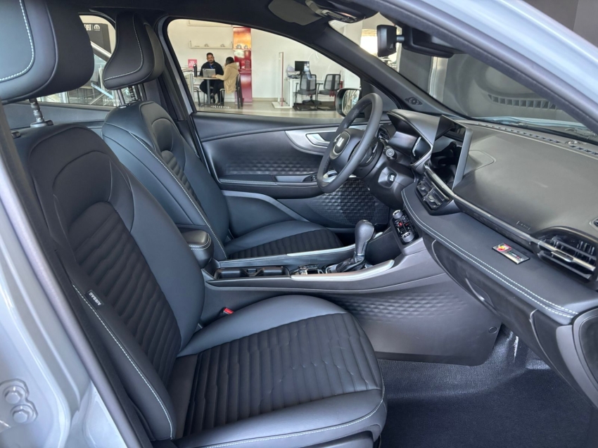 fiat fastback 1.3 turbo 270 flex limited edition at6 4p automatico 202512