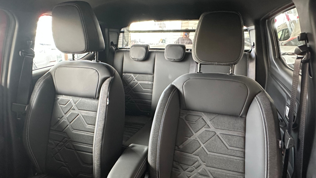 fiat strada 1.3 firefly flex volcano cd cvt. com usado na troca sendo toro ou.9