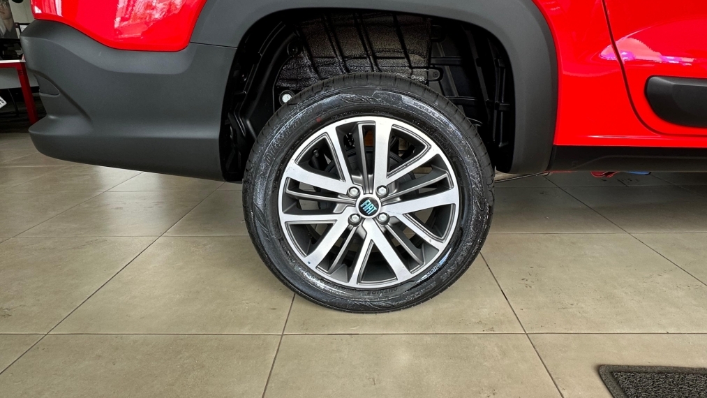 fiat strada 1.3 firefly flex volcano cd cvt. com usado na troca sendo toro ou.11