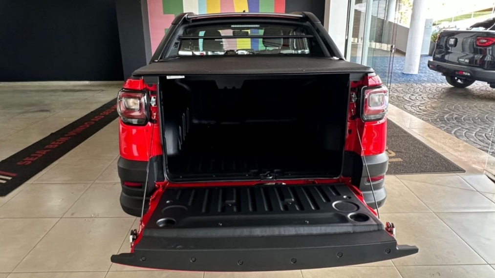 fiat strada 1.3 firefly flex volcano cd cvt. com usado na troca sendo toro ou.6