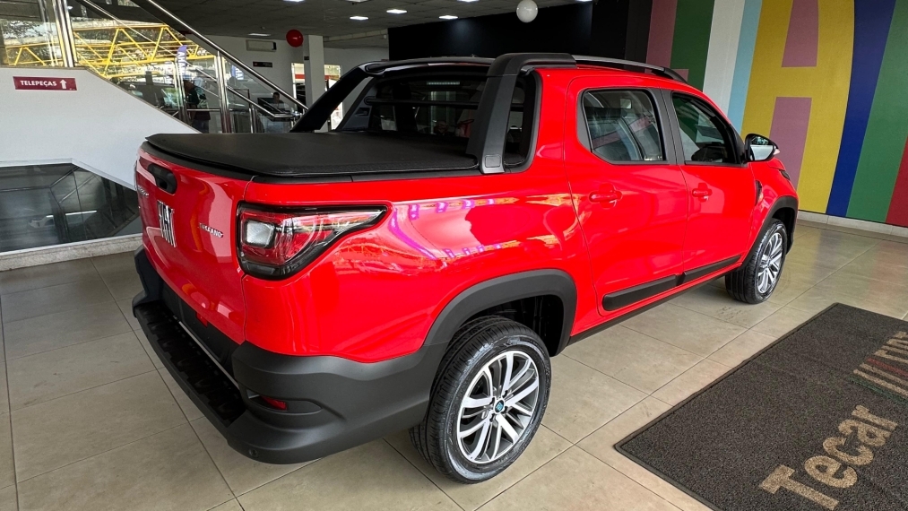 fiat strada 1.3 firefly flex volcano cd cvt. com usado na troca sendo toro ou.4