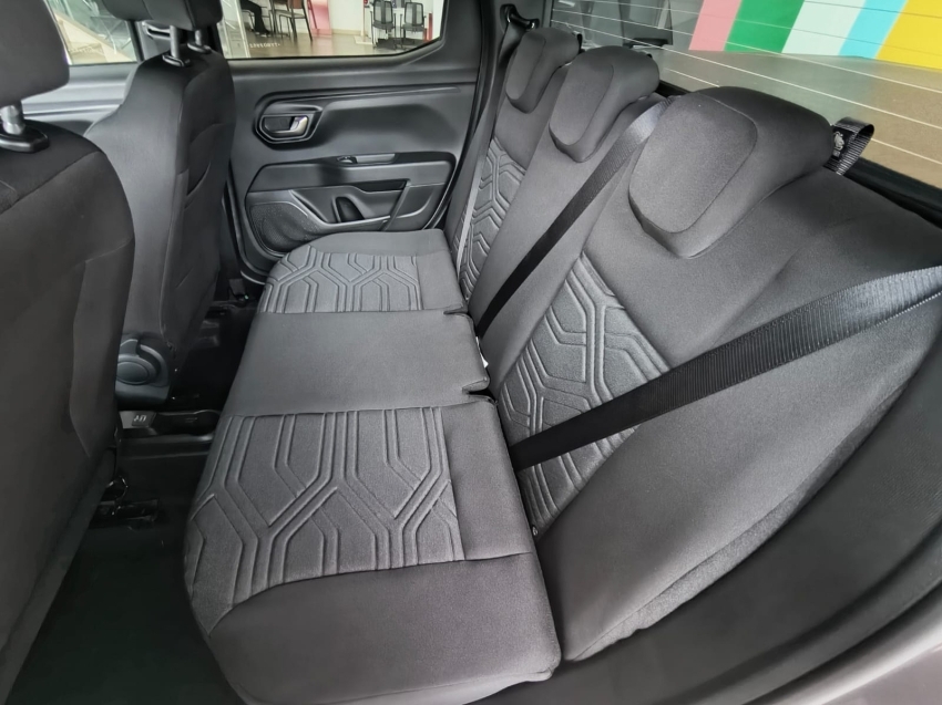 fiat strada 1.3 firefly flex volcano cd cvt. com usado na troca sendo toro ou.10