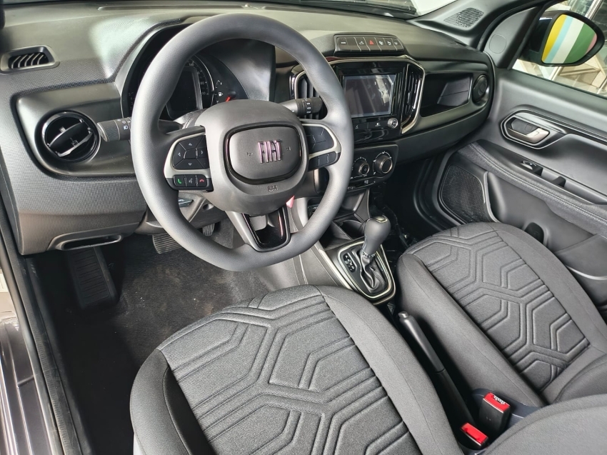 fiat strada 1.3 firefly flex volcano cd cvt. com usado na troca sendo toro ou.8