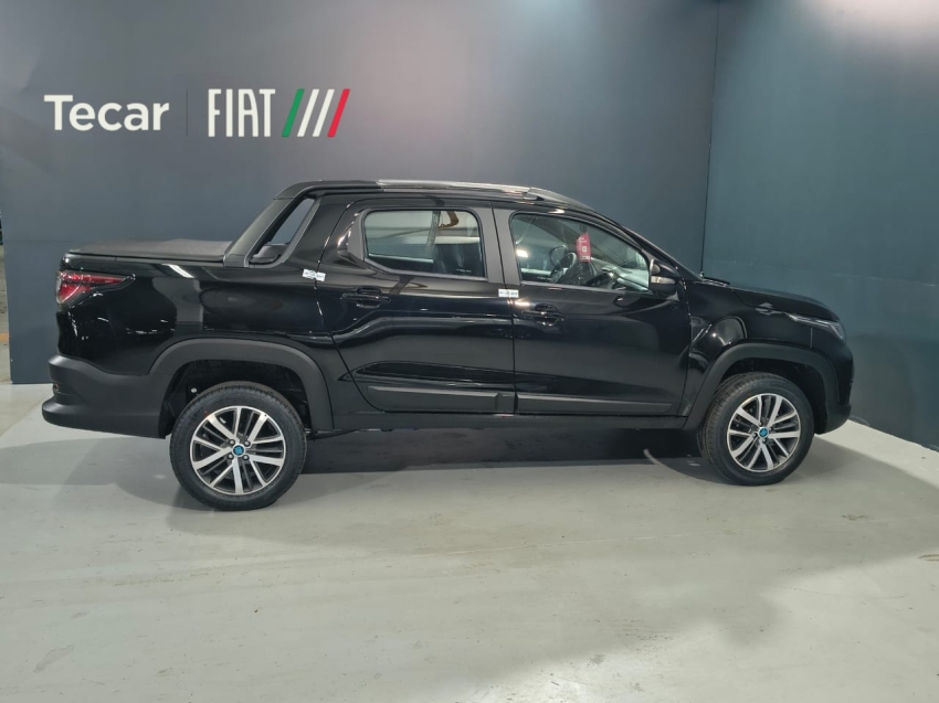 fiat strada 1.3 firefly flex volcano cd cvt. com usado na troca sendo toro ou.5