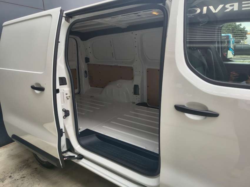 fiat scudo 2.2 turbo diesel cargo manual 4p 202612