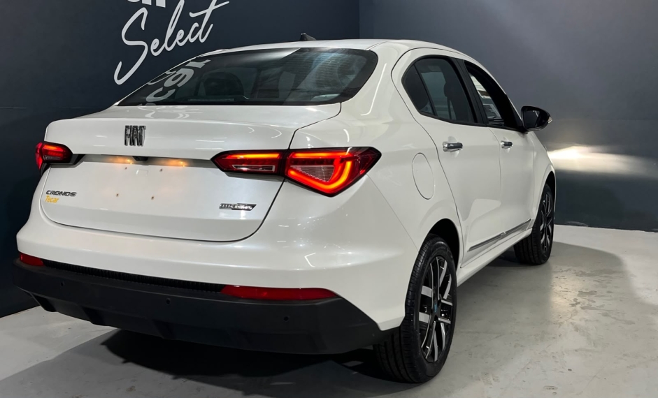 fiat cronos precision 1.3 cvt flex branco 2025/2026 0km9
