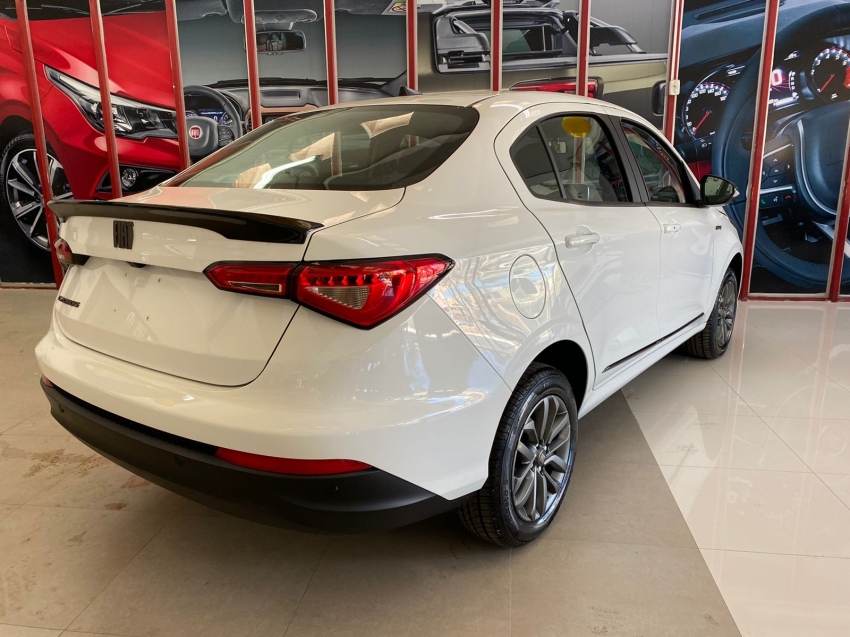 Fiat cronos s design 1 3 flex 5p manual 2023