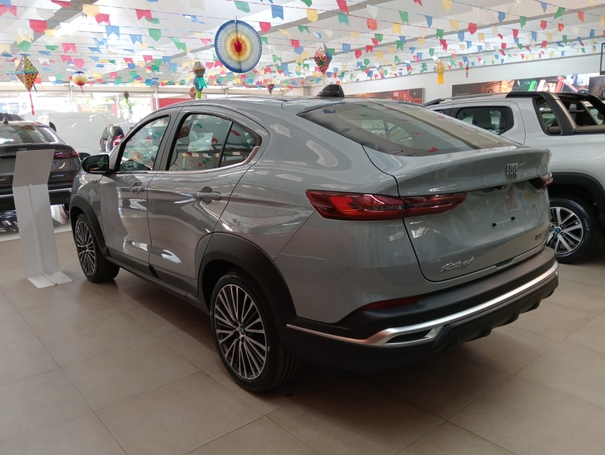 fastback limited edition 1.3 com o seu usado na troca!.