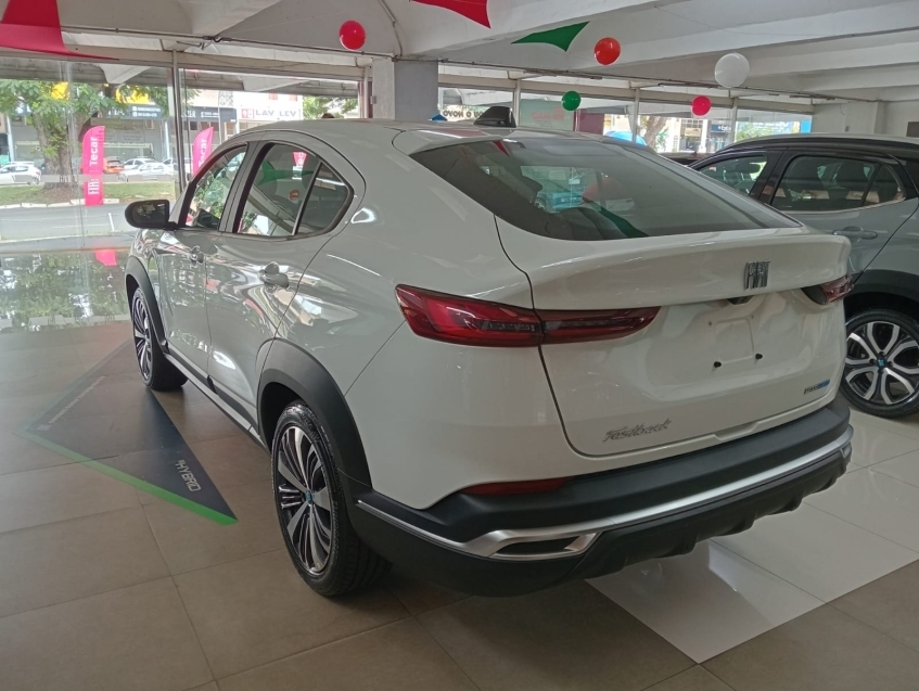 fastback audace hibrido 1.0 com o seu usado na troca!. fastback audace hibrido 1.0 com o seu usado na troca!.