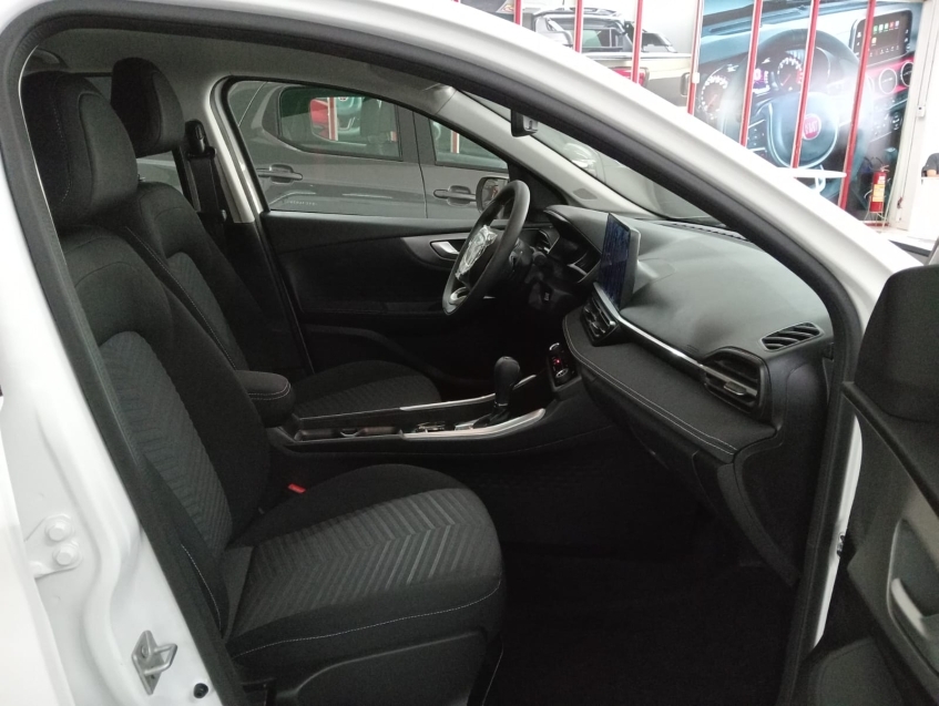 fastback audace hibrido 1.0 com o seu usado na troca!.