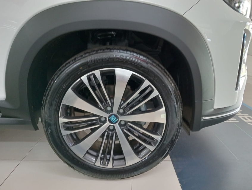 fastback audace hibrido 1.0 com o seu usado na troca!.
