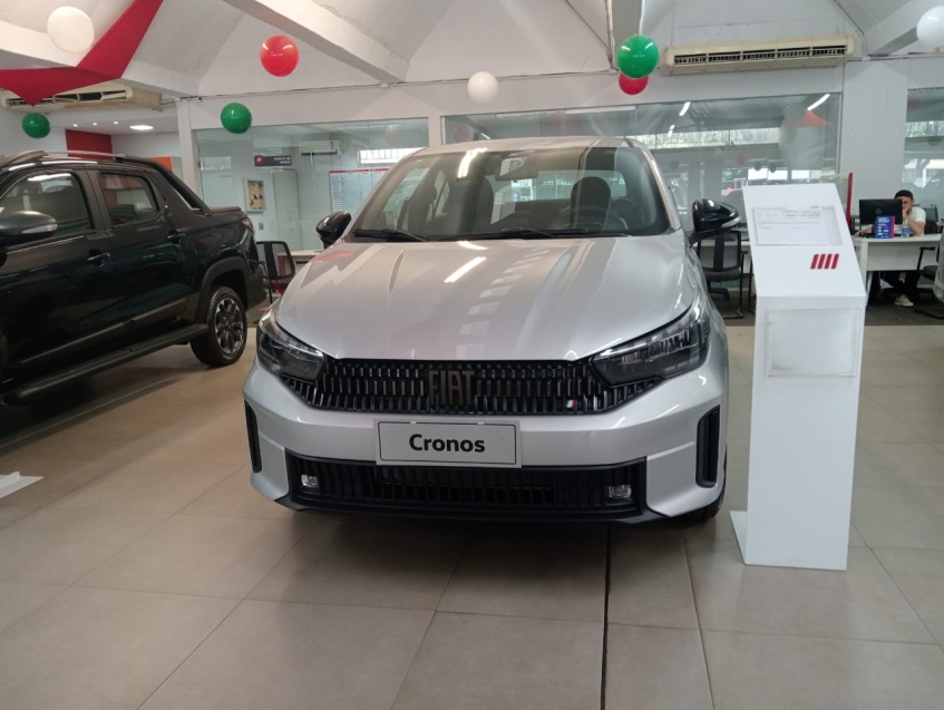 cronos drive manual 1.3 com pack, usado na troca.