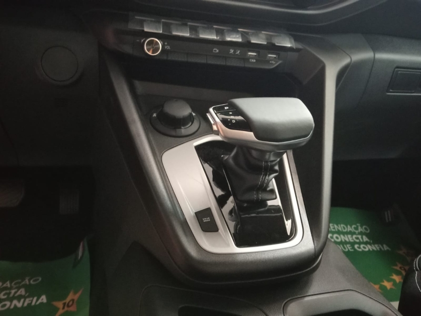 titano 2.2 turbo diesel volcano 4x4 com seminovo na troca.