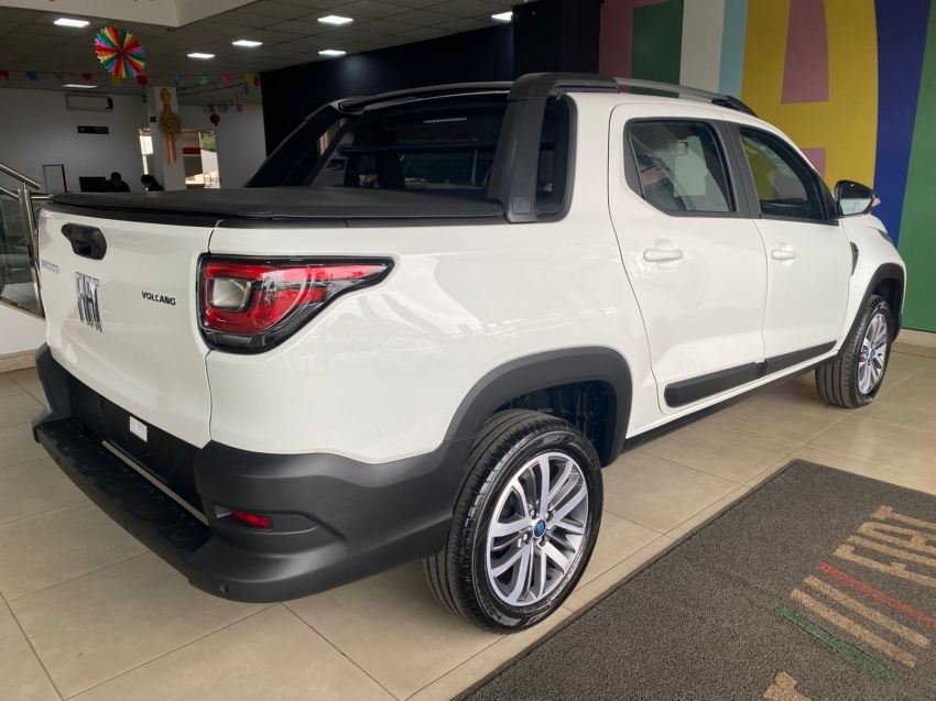 strada volcanp cabine dupla automatica com seu usado na troca4