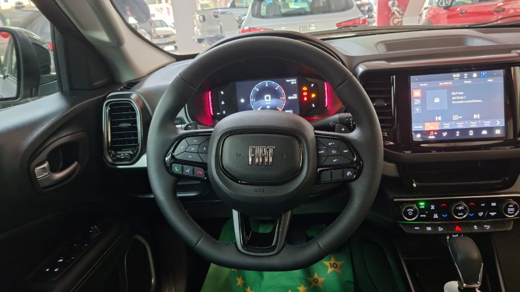 fiat toro volcano turbo diesel , com seu usado na troca sendo strada ou5