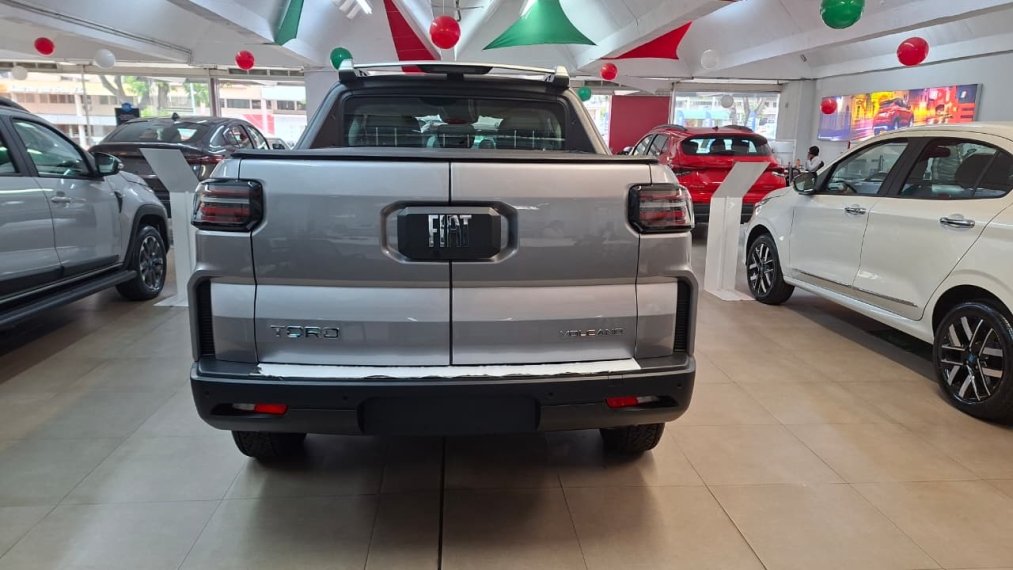 fiat toro volcano turbo diesel , com seu usado na troca sendo strada ou25