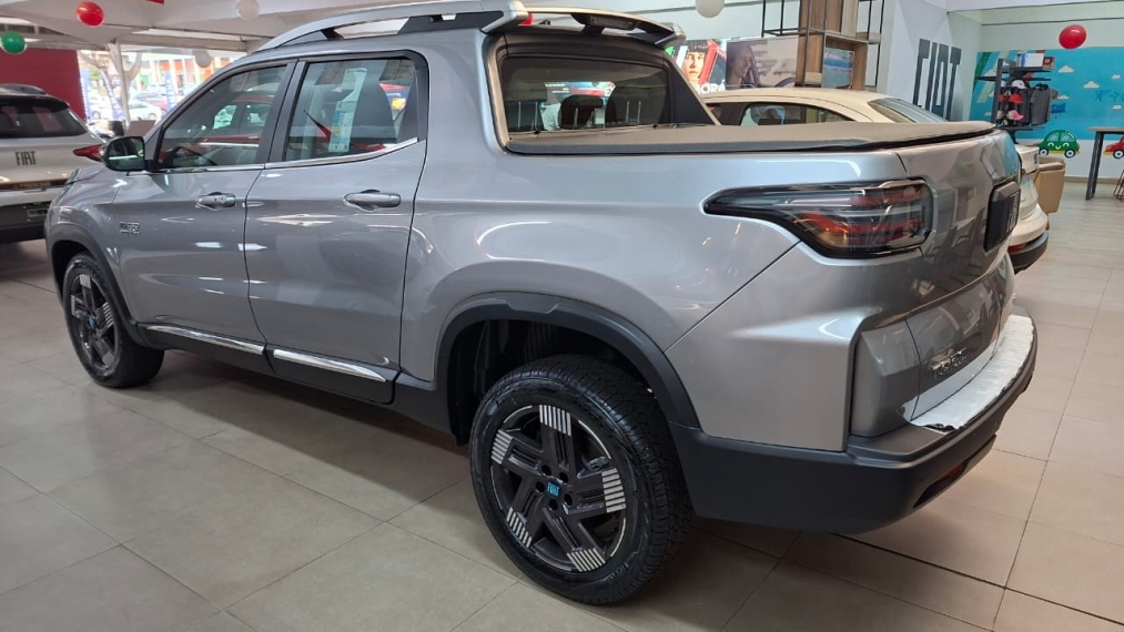 fiat toro volcano turbo diesel , com seu usado na troca sendo strada ou30