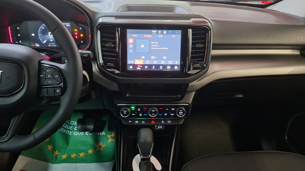 fiat toro volcano turbo diesel , com seu usado na troca sendo strada ou9