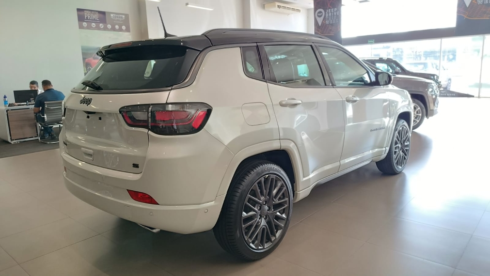 jeep compass 1.3 t270 turbo flex s at6 1.7 5p automatico 2025 jeep compass 1.3 t270 turbo flex s at6 1.7 5p automatico 2025