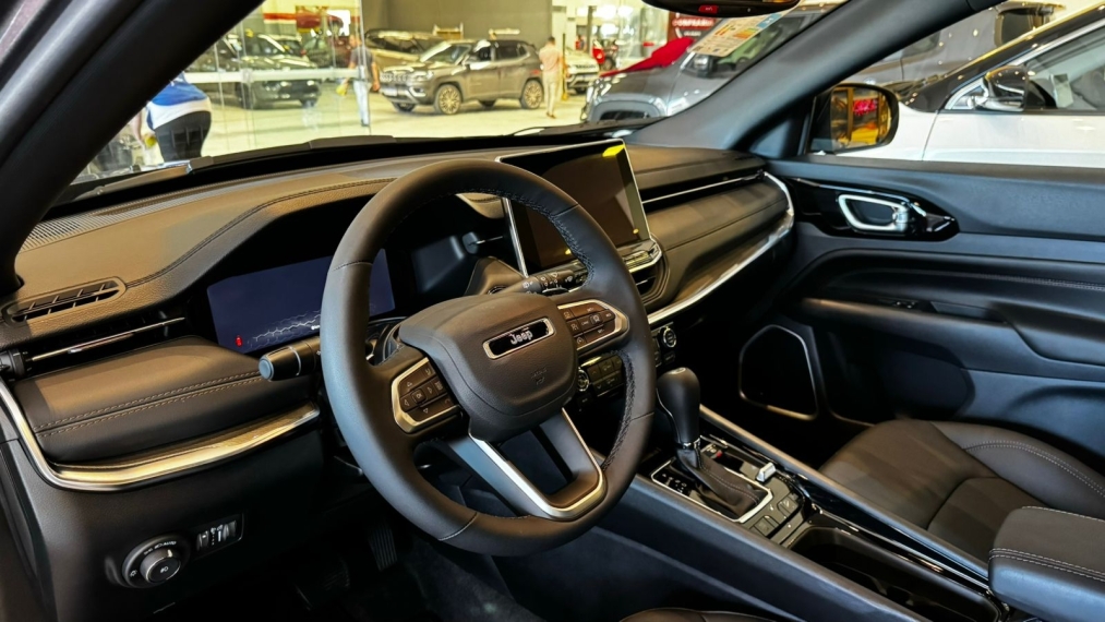 jeep compass 2.0 hurricane 4 turbo gasolina overland at9. 0km jeep compass 2.0 hurricane 4 turbo gasolina overland at9. 0km