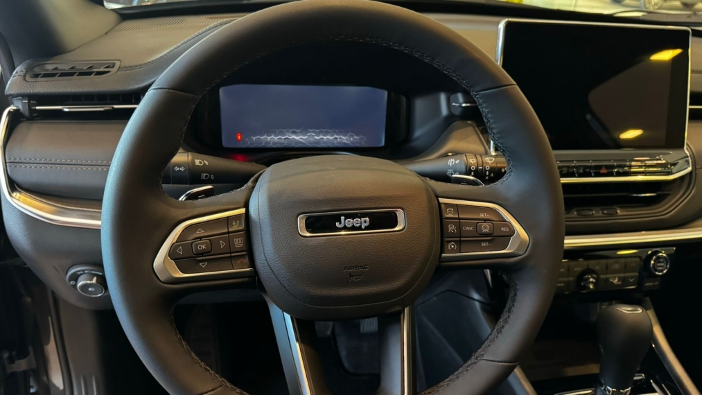 jeep compass 2.0 hurricane 4 turbo gasolina overland at9. 0km jeep compass 2.0 hurricane 4 turbo gasolina overland at9. 0km